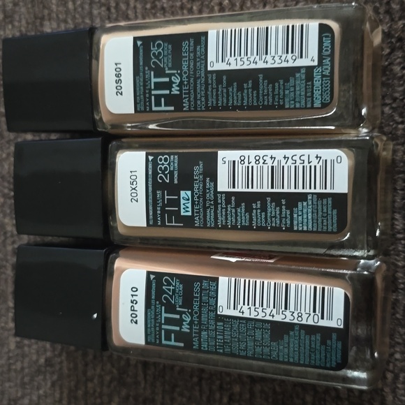 MAYBELLINE FIT ME FOUNDATION DEWY AND SMOOTH 3 BOTTLES - Picture 5 of 8